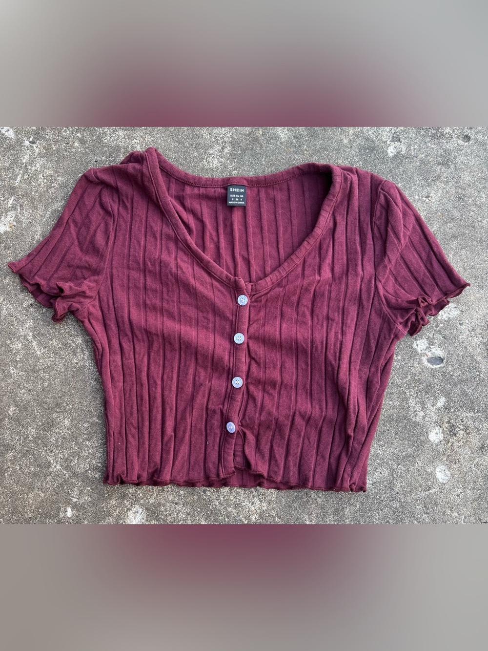 SHEIN Burgundy Ribbed Button-Front Crop Top